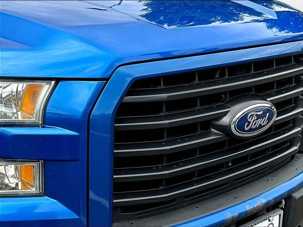 Used 2016 Blue Ford XLT image 35