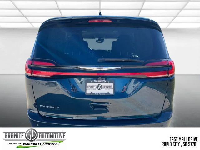 2023 Chrysler Pacifica Touring L - Photo 5
