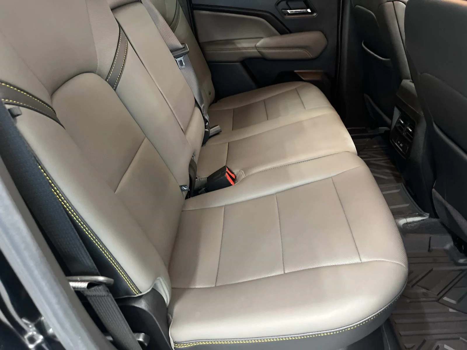 Used 2024 Black Chevrolet ZR2 image 29