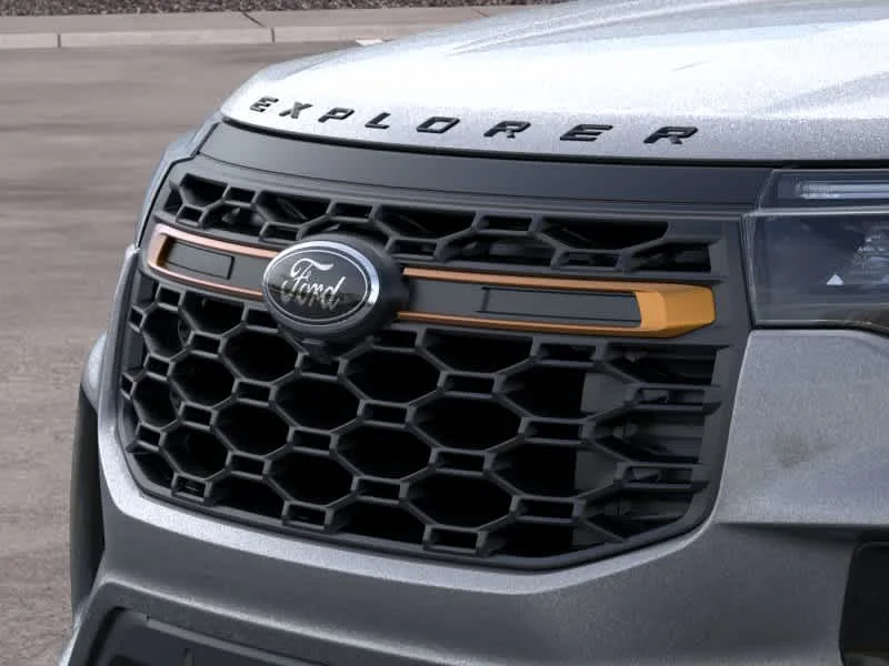 New 2026 Carbonized Gray Metallic Ford Tremor® image 17