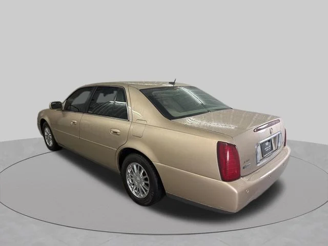 Used 2005 Light Cashmere Cadillac DHS image 8