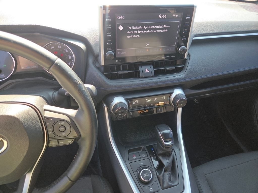 2022 Toyota RAV4 SE - Photo 32