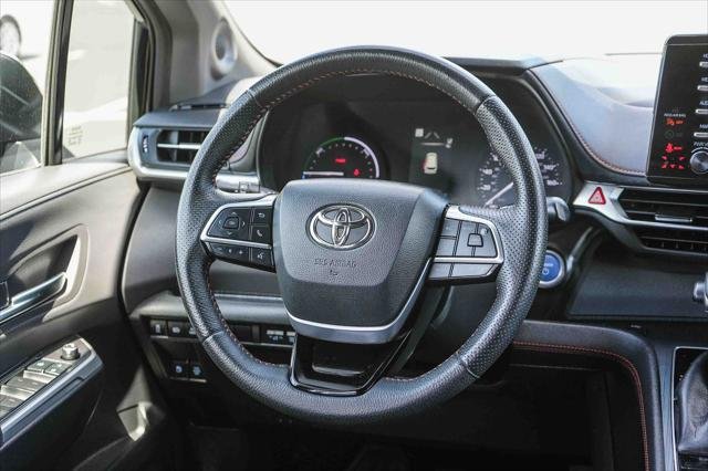 Certified Used 2021 MIDNIGHT BLACK METALLIC Toyota  image 18
