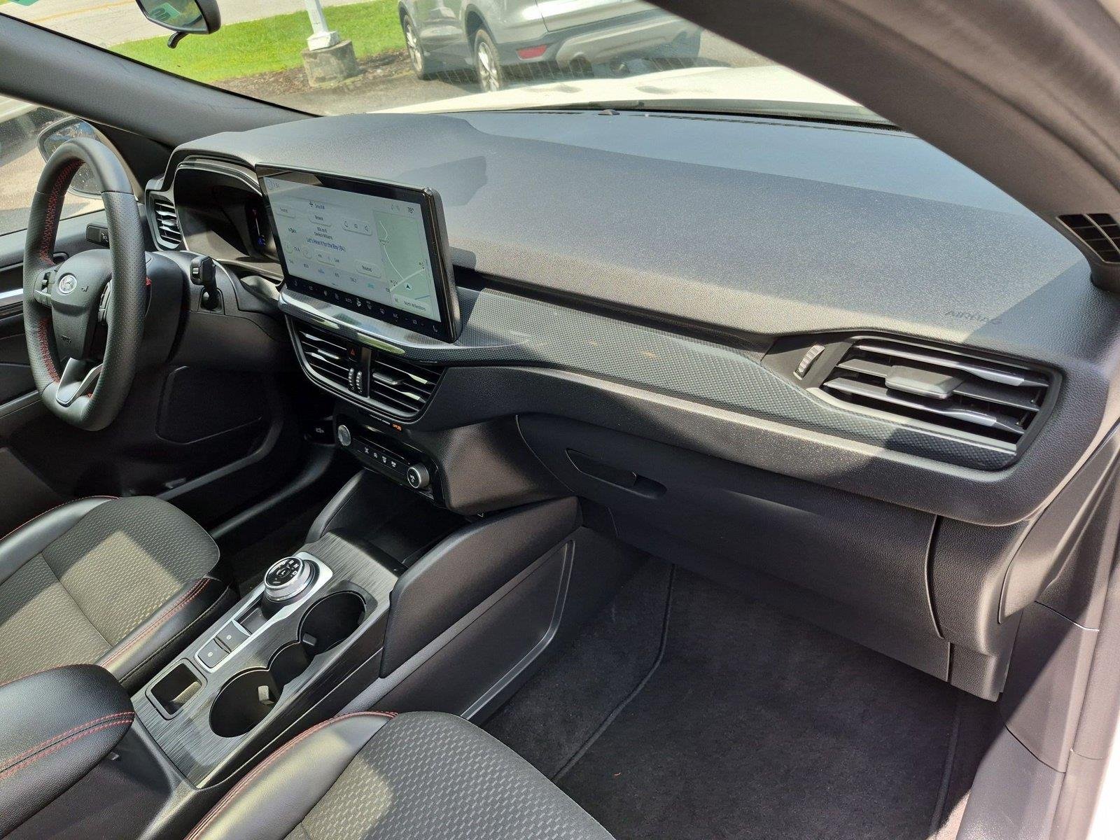 Used 2024 Star White Metallic Tri-Coat Ford ST-Line image 40