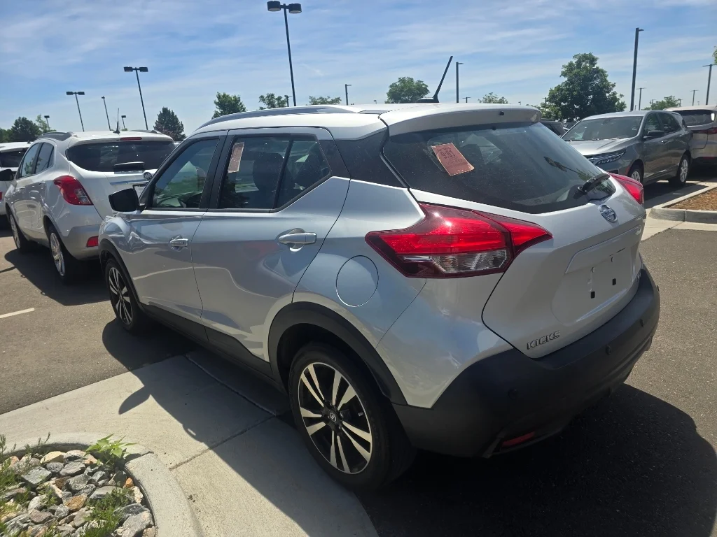 Used 2020 Brilliant Silver Metallic Nissan SV image 14