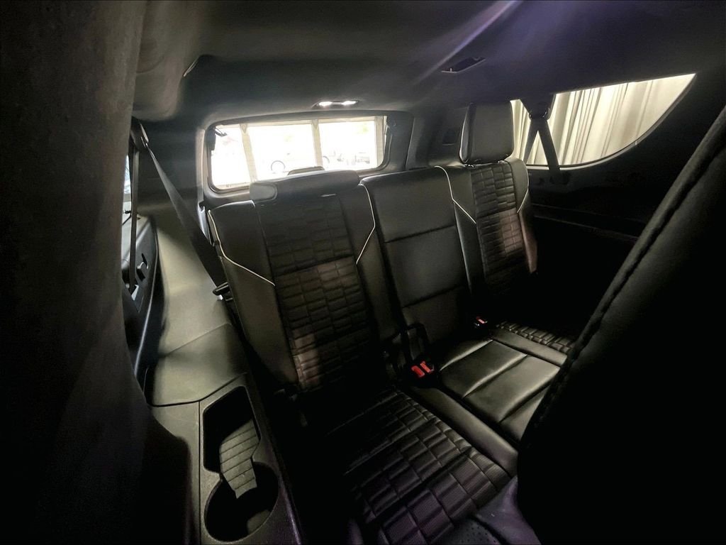 Used 2021 White Cadillac Sport Platinum image 17