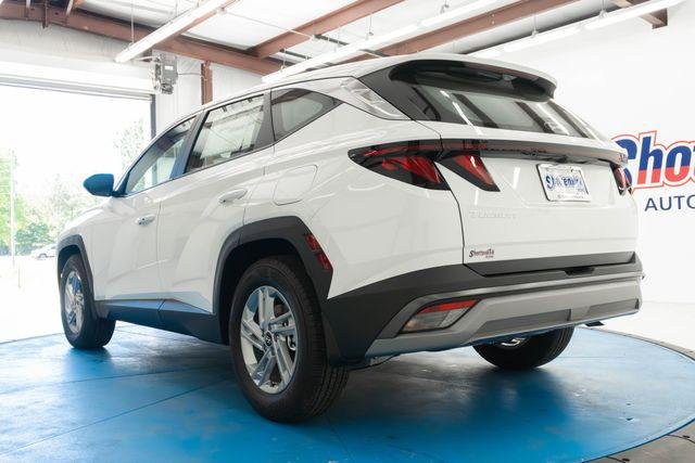 New 2026 White Hyundai SE FWD image 4