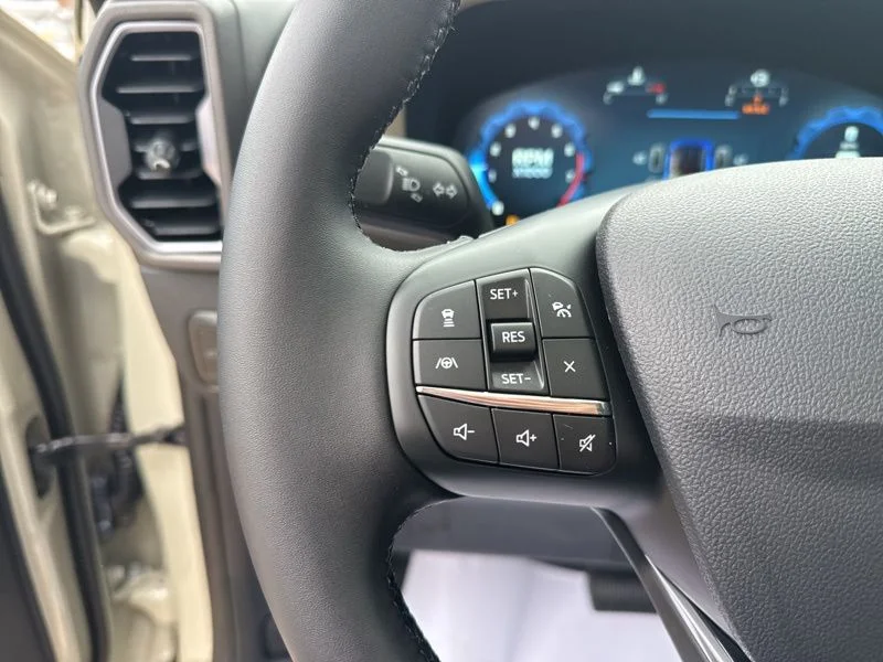 New 2025 Desert Sand Ford Big Bend® image 28