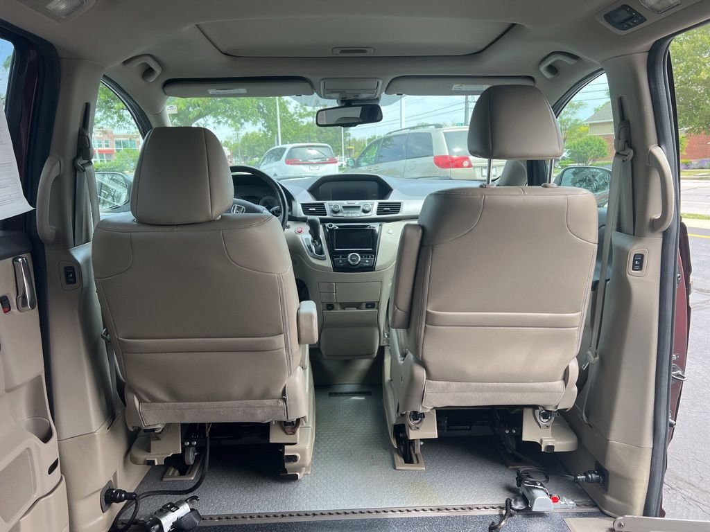 Used 2016  Honda EX-L image 12