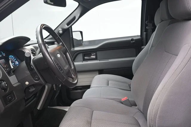 Used 2014 Tuxedo Black Metallic Ford XLT image 39