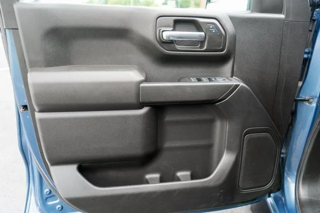Used 2024 Blue Chevrolet Custom image 16