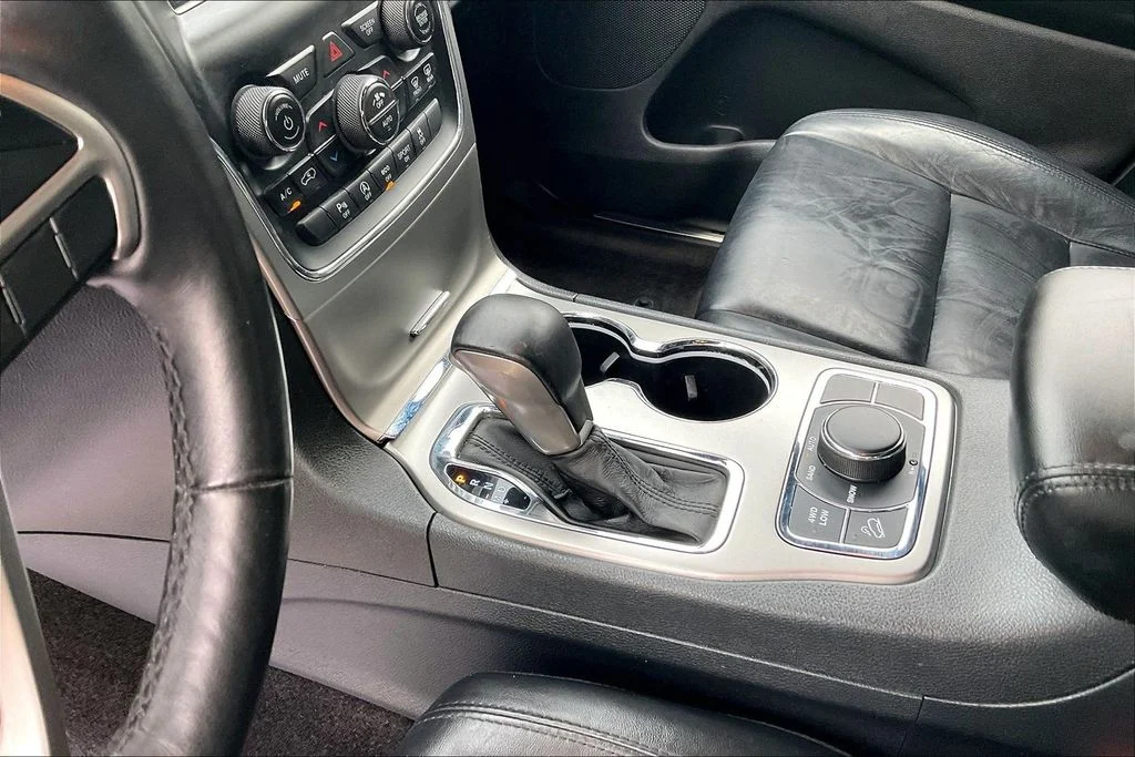 Used 2018 Black Jeep Limited image 17