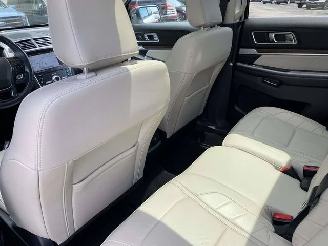 Certified Used 2019 White Platinum Tri-Coat Metallic Ford Limited image 16
