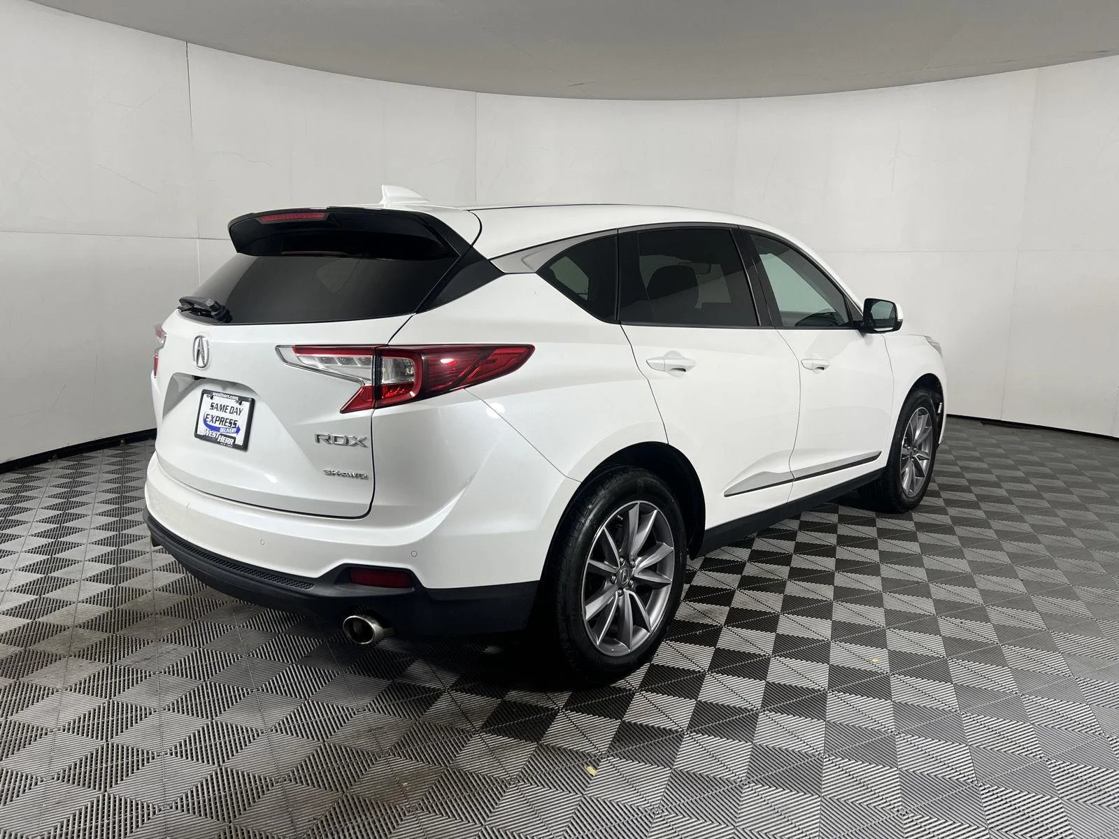Used 2020 Platinum White Pearl Acura SH-AWD w/Tech image 8