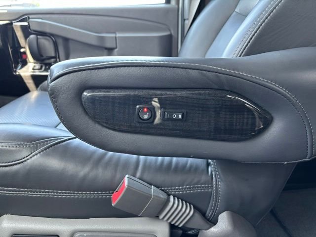 Used 2020 Summit White GMC Explorer Limited SE image 34