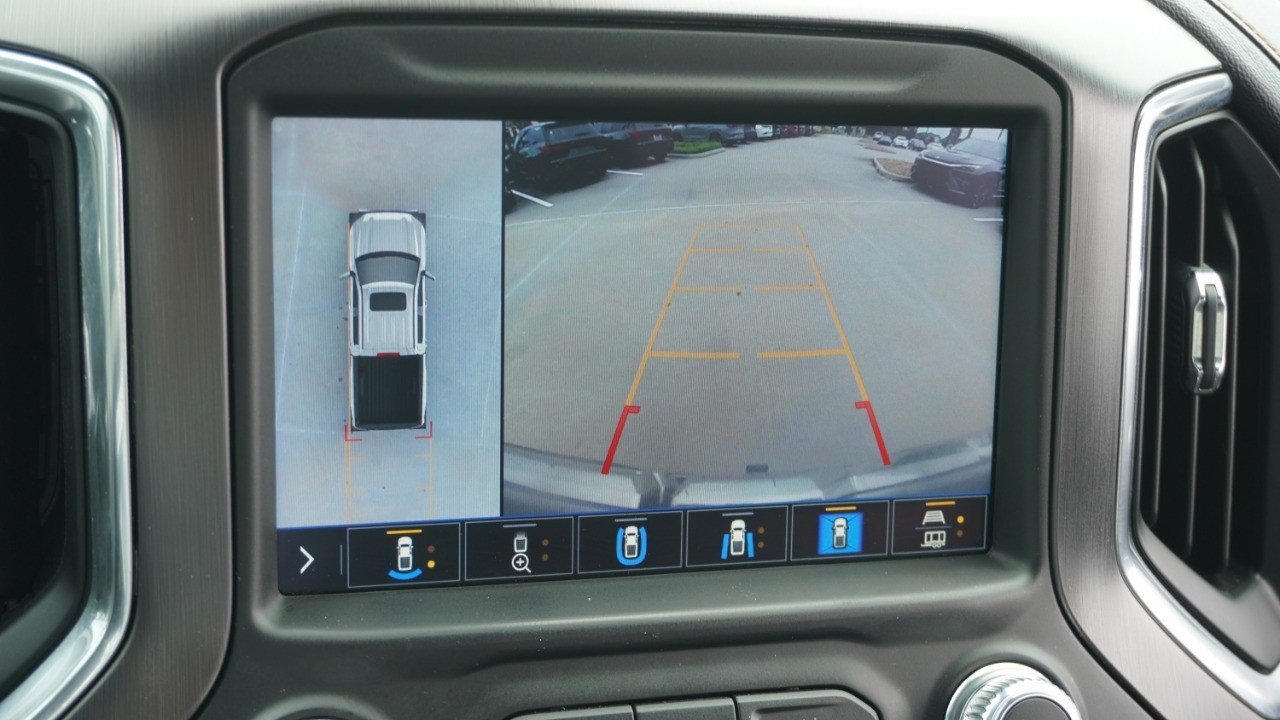 Used 2020 Gray GMC AT4 image 19