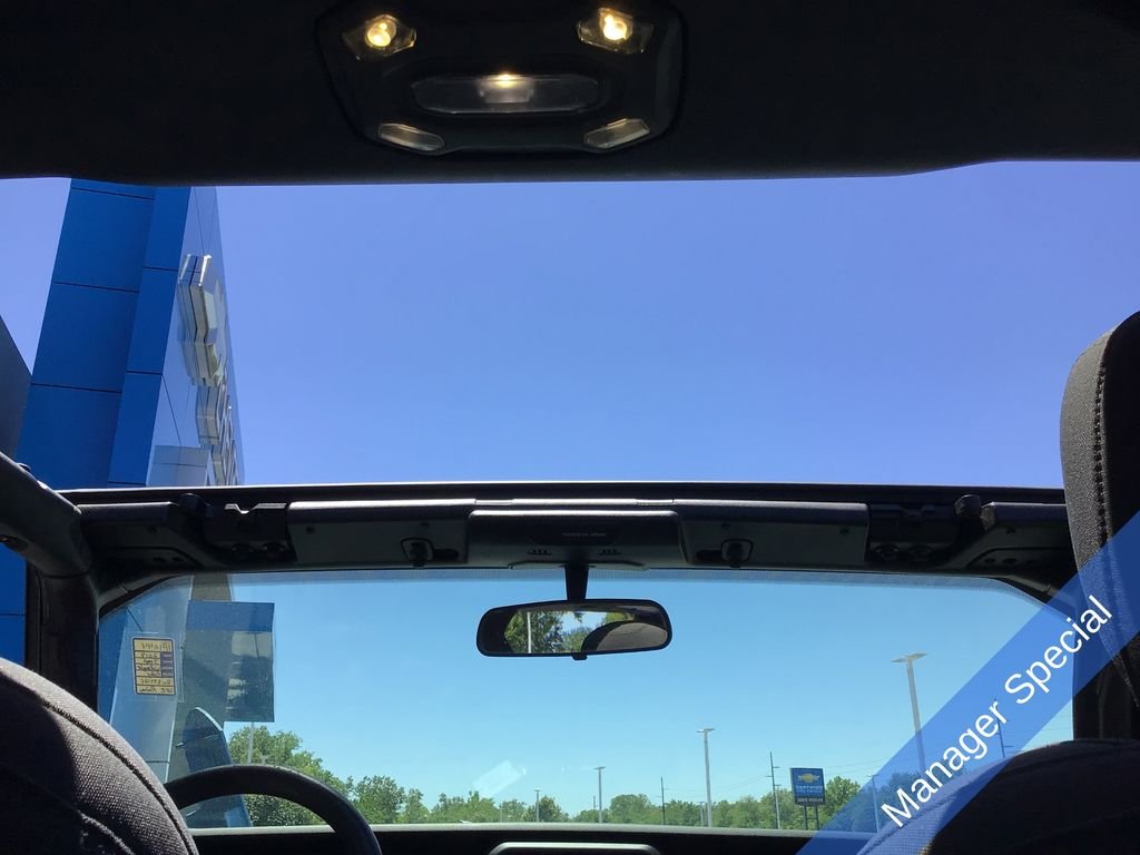 Used 2019 Gray Jeep Unlimited Sport image 34