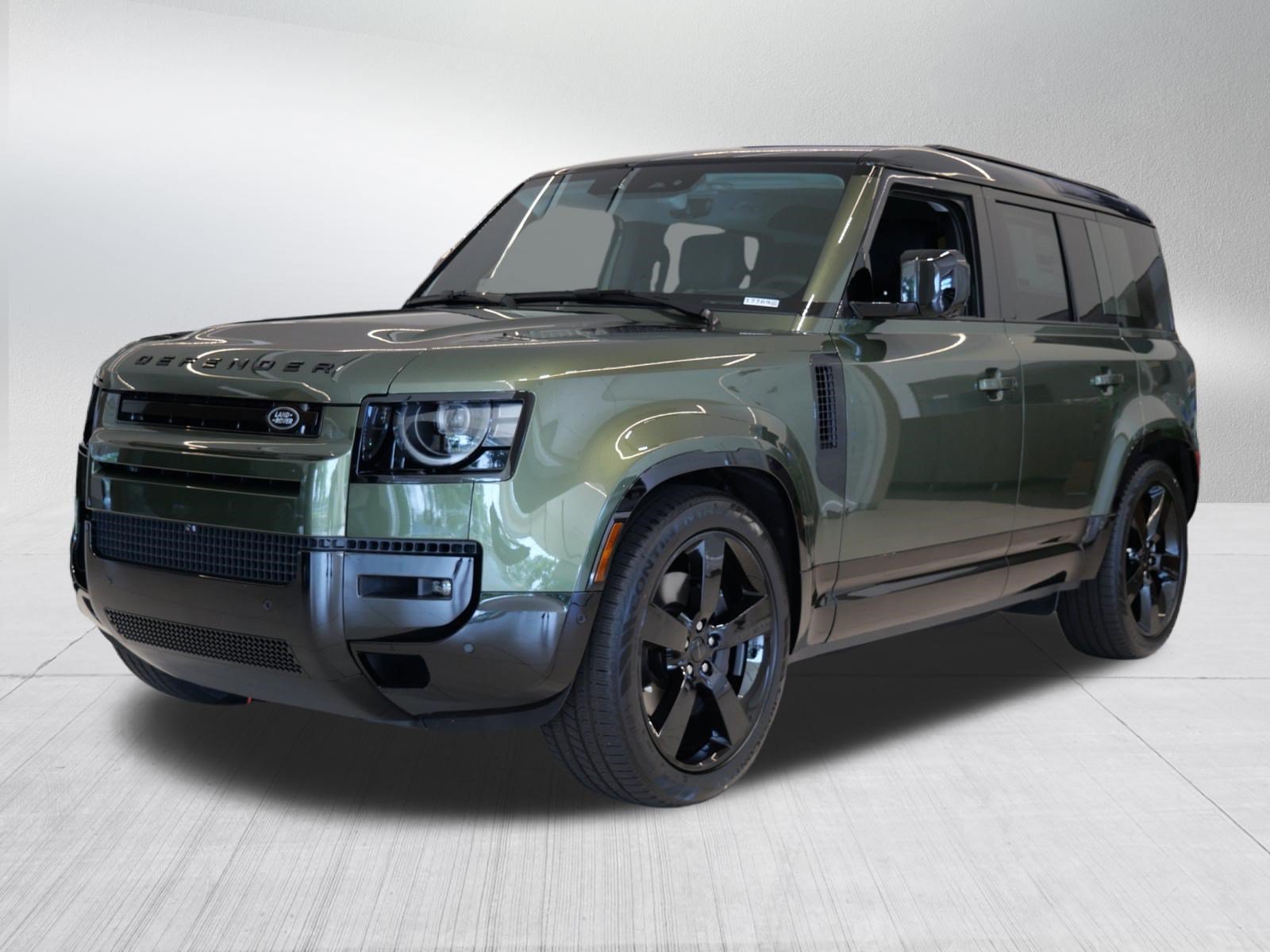 New 2026 Woolstone Green LAND ROVER X-Dynamic SE image 1