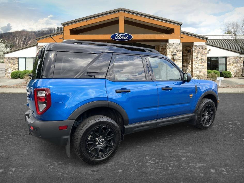 Used 2025 Blue Metallic Ford Badlands image 5