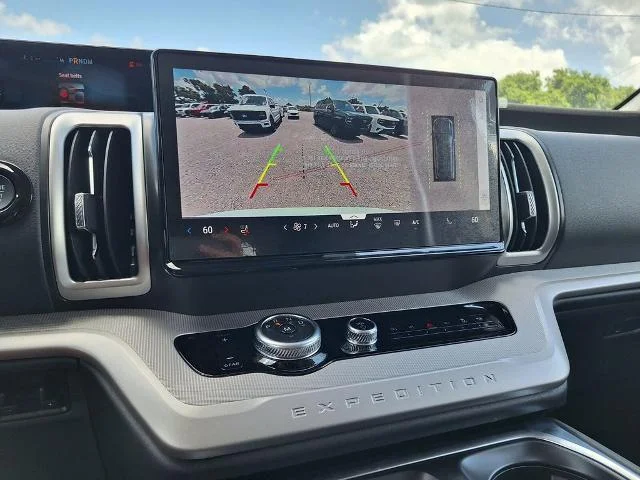 New 2026 Oxford White Ford Active image 46