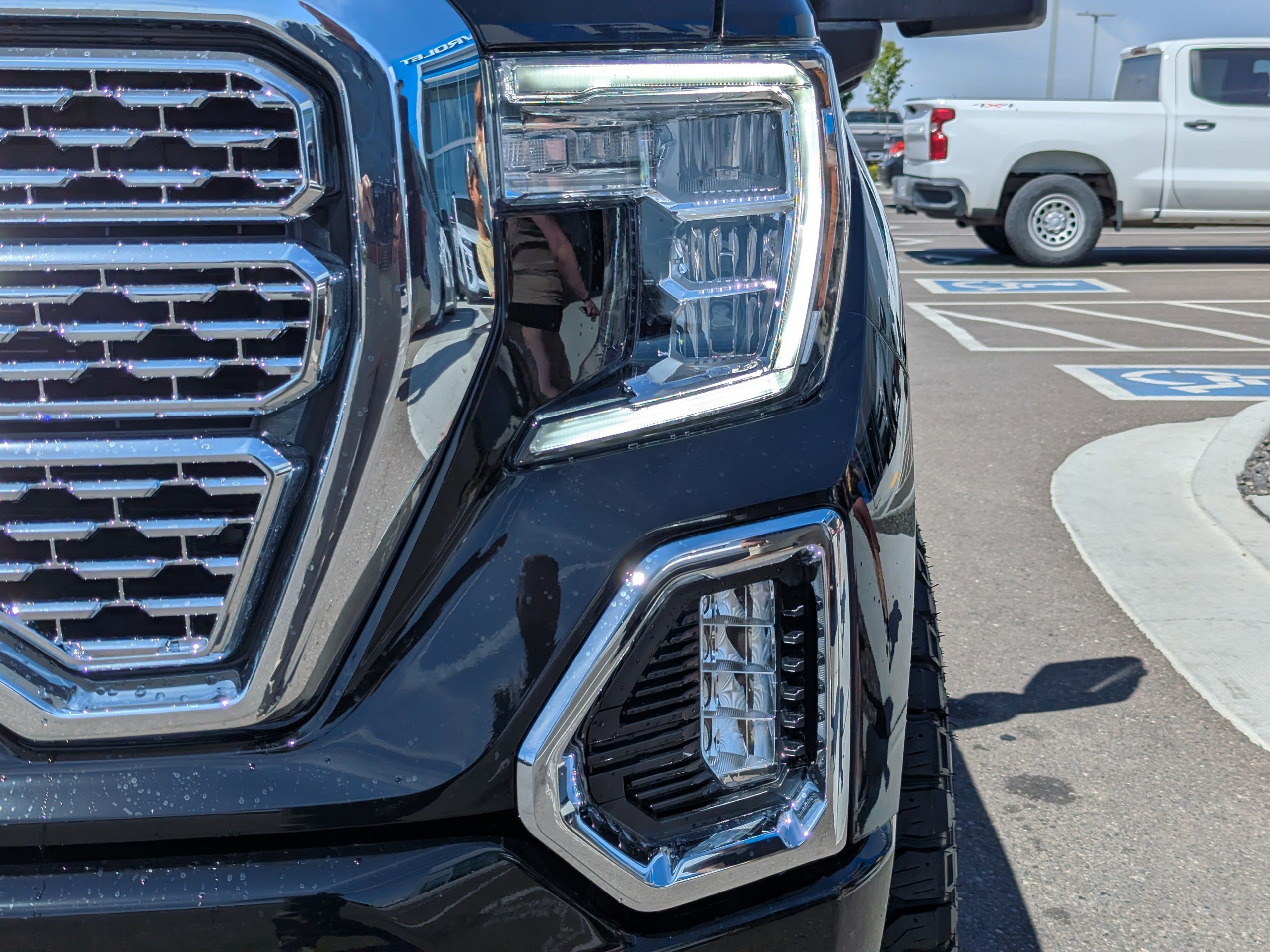 Used 2021 Black GMC Denali image 48