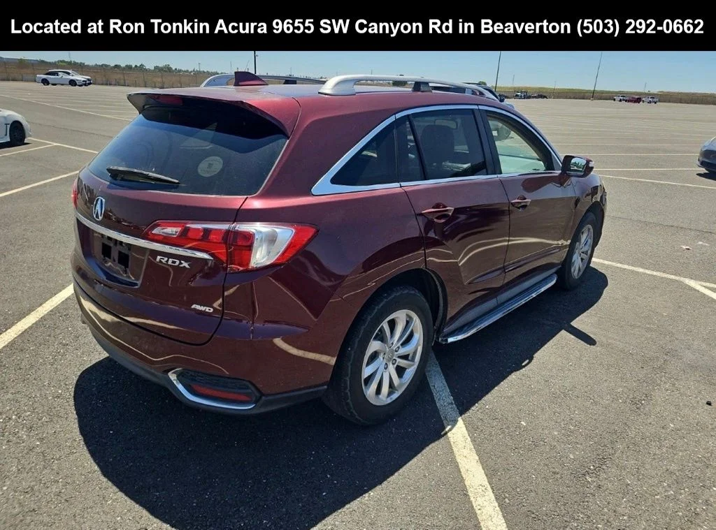 Used 2017 Basque Red Pearl II Acura Base image 6