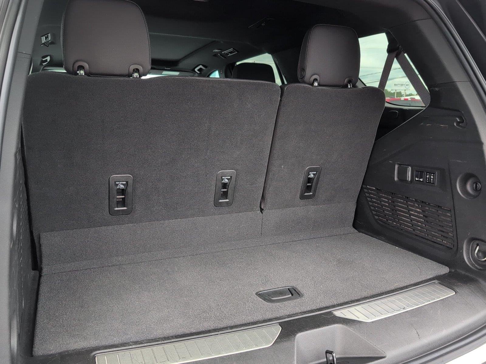 Used 2023 SUMMIT WHITE Chevrolet RST image 35