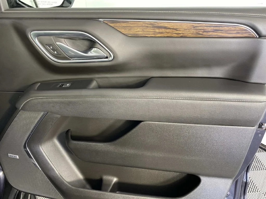 Used 2023 Ash Chevrolet Premier image 25