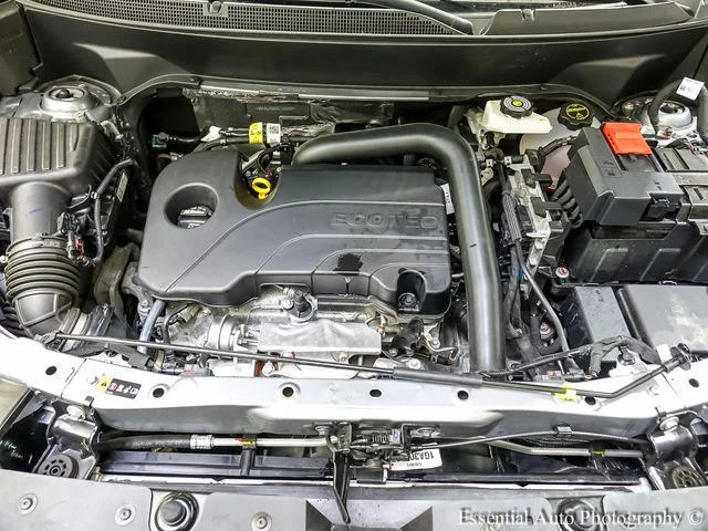 Used 2026 Silver GMC Elevation image 25