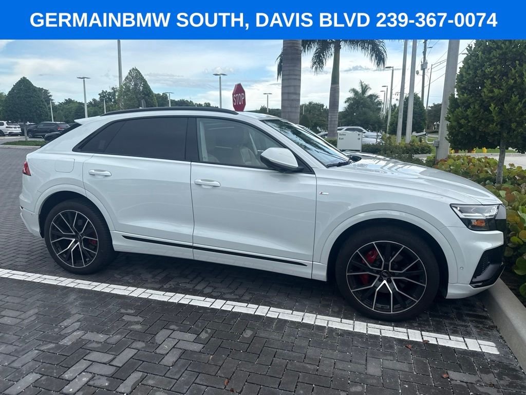 Used 2020  Audi 55 Premium Plus image 2