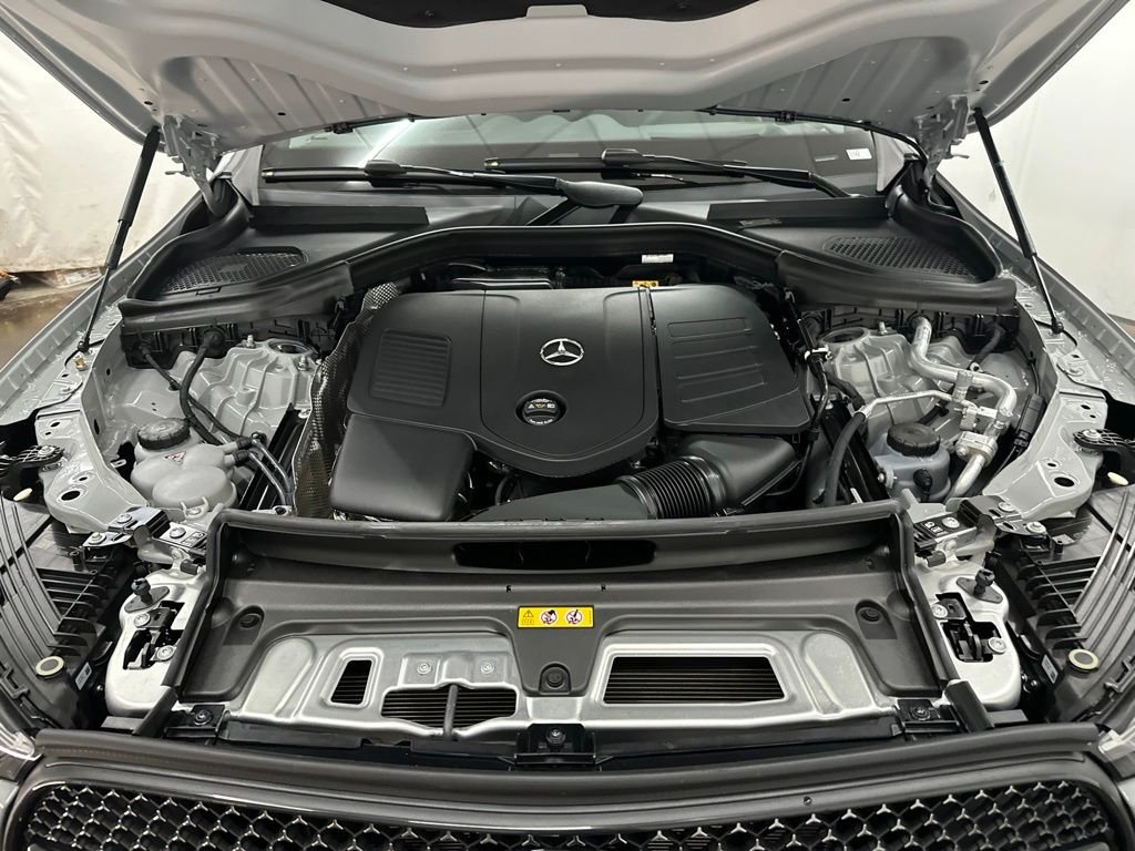 New 2026 MANUFAKTUR Alpine Grey Mercedes-Benz GLC 300 image 12