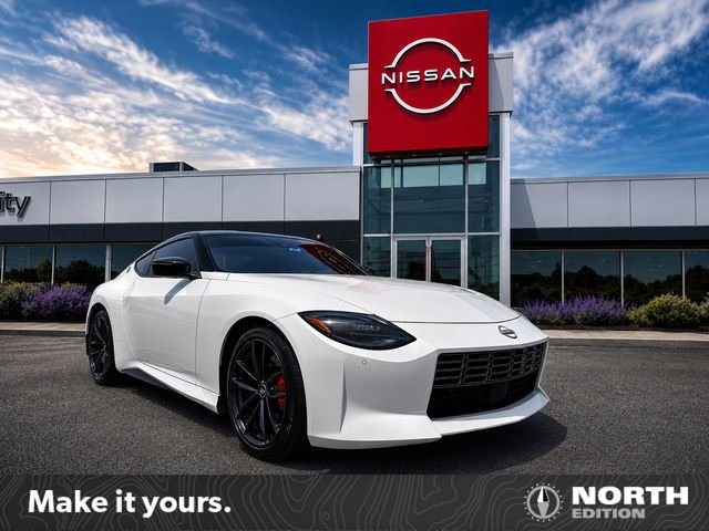 New 2026 Pearl White TriCoat / Super Black Two-tone Nissan Performance image 1