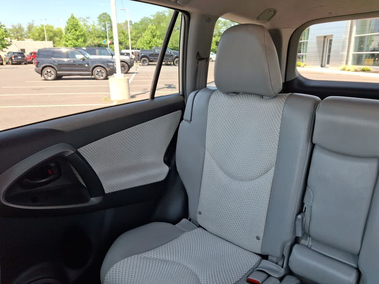 Used 2012 Classic Silver Metallic Toyota  image 12