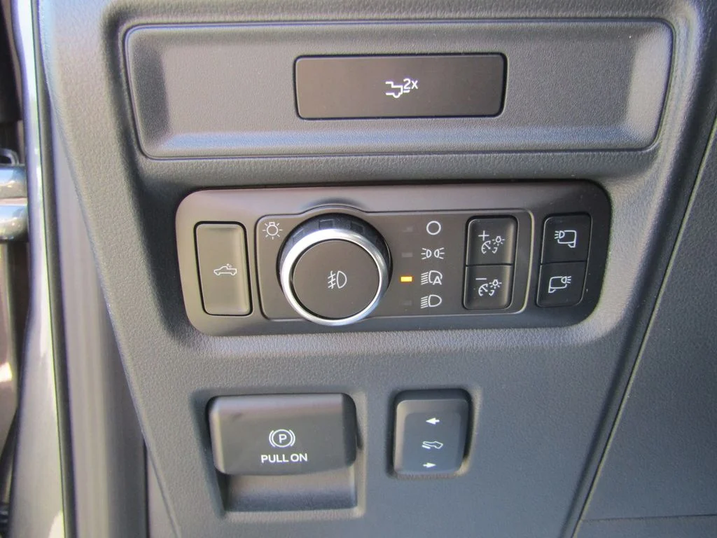 New 2026 Carbonized Gray Metallic Ford Lariat® image 28