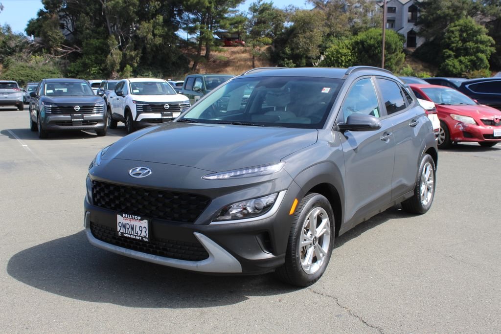 Used 2023 Gray Hyundai SEL image 3