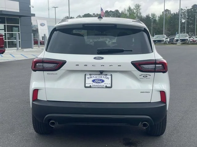 Used 2025 Star White Ford ST-Line image 4