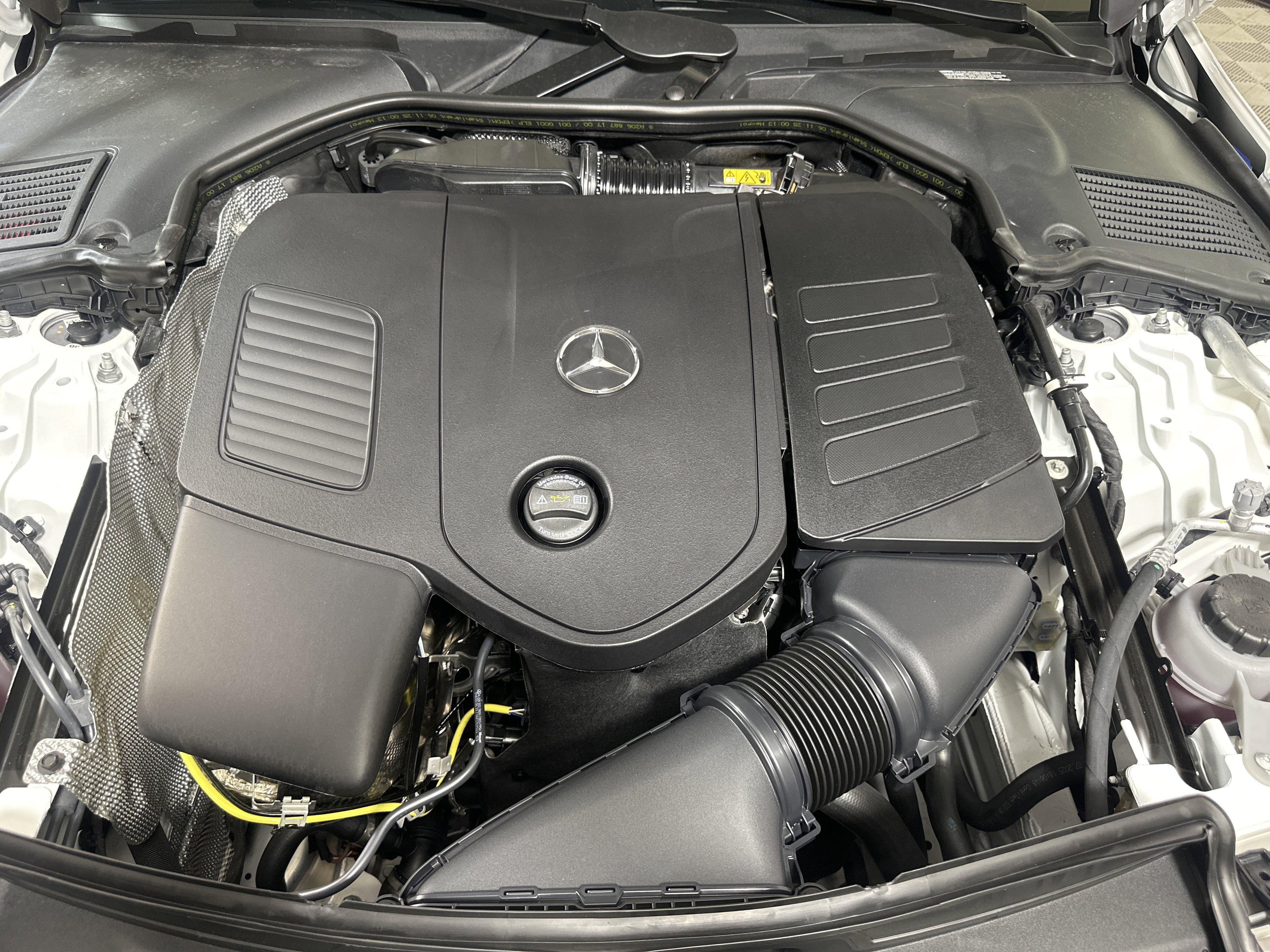 New 2026 Polar White Mercedes-Benz C 300 image 51