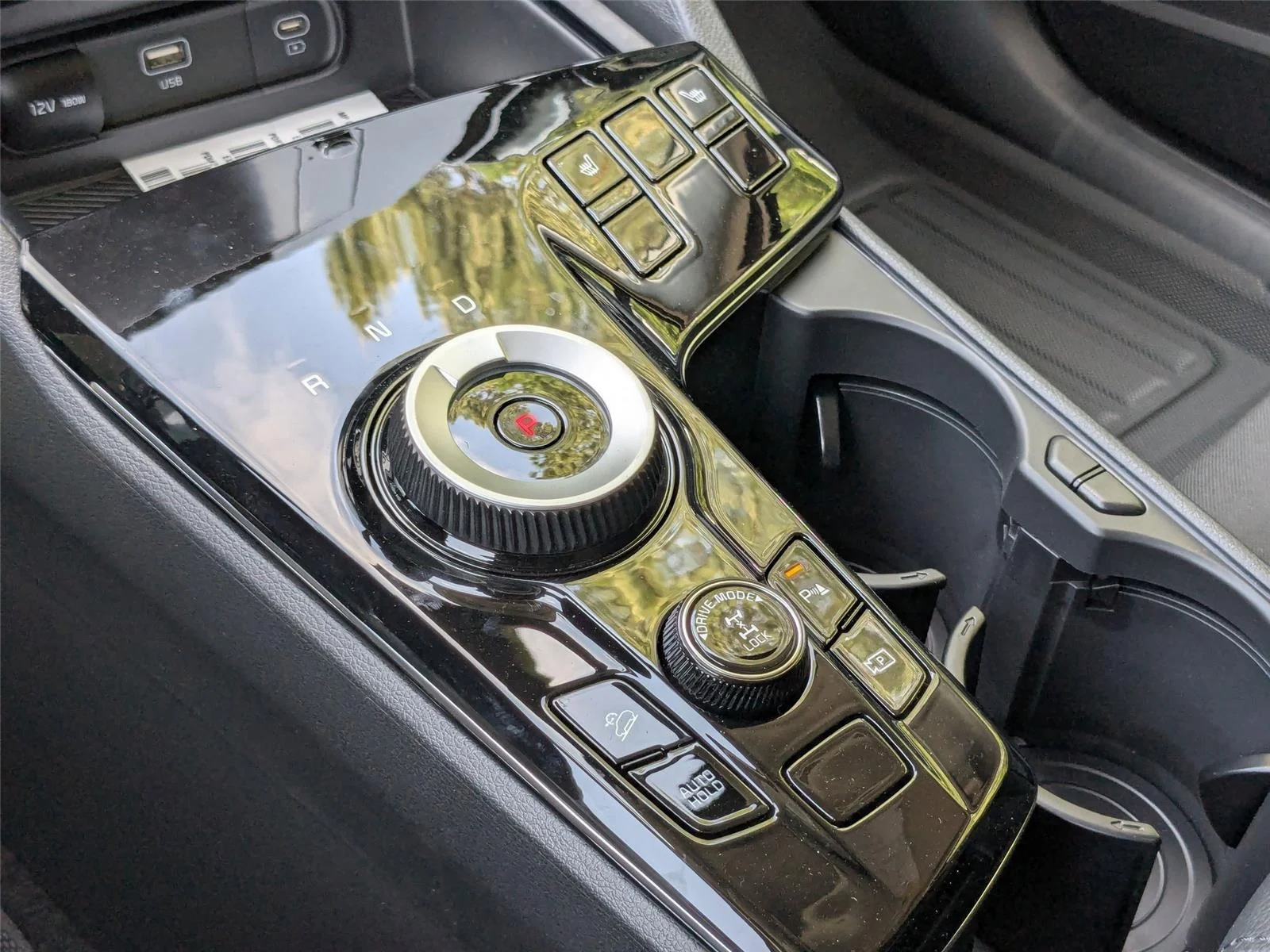 2025 Kia Sportage LX Hybrid - Photo 24