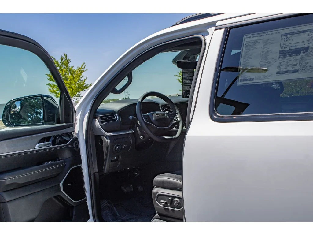 New 2026 Bright White Clearcoat Jeep Limited Altitude image 34