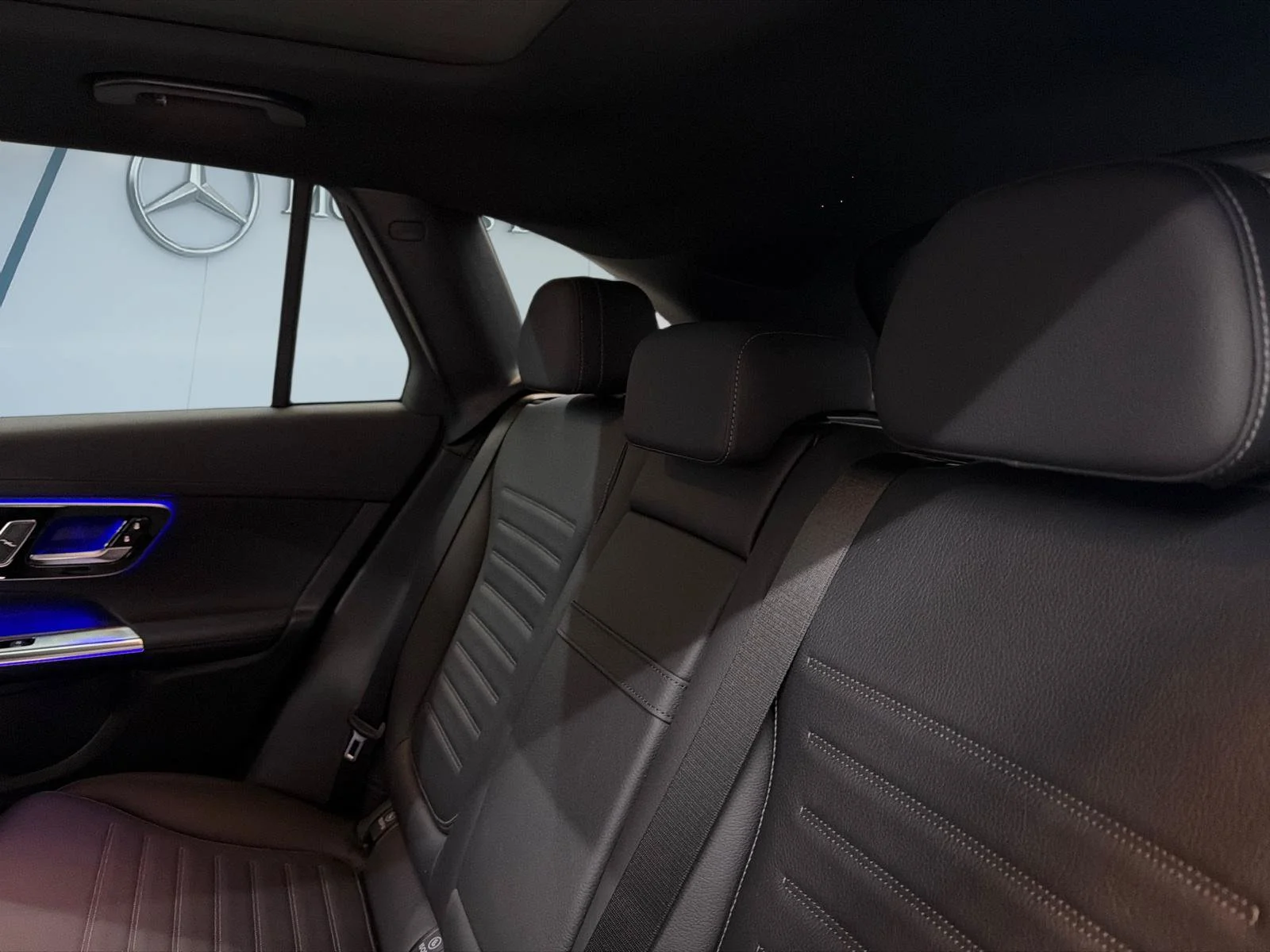 Used 2026 Light gray Mercedes-Benz GLC 300 image 20