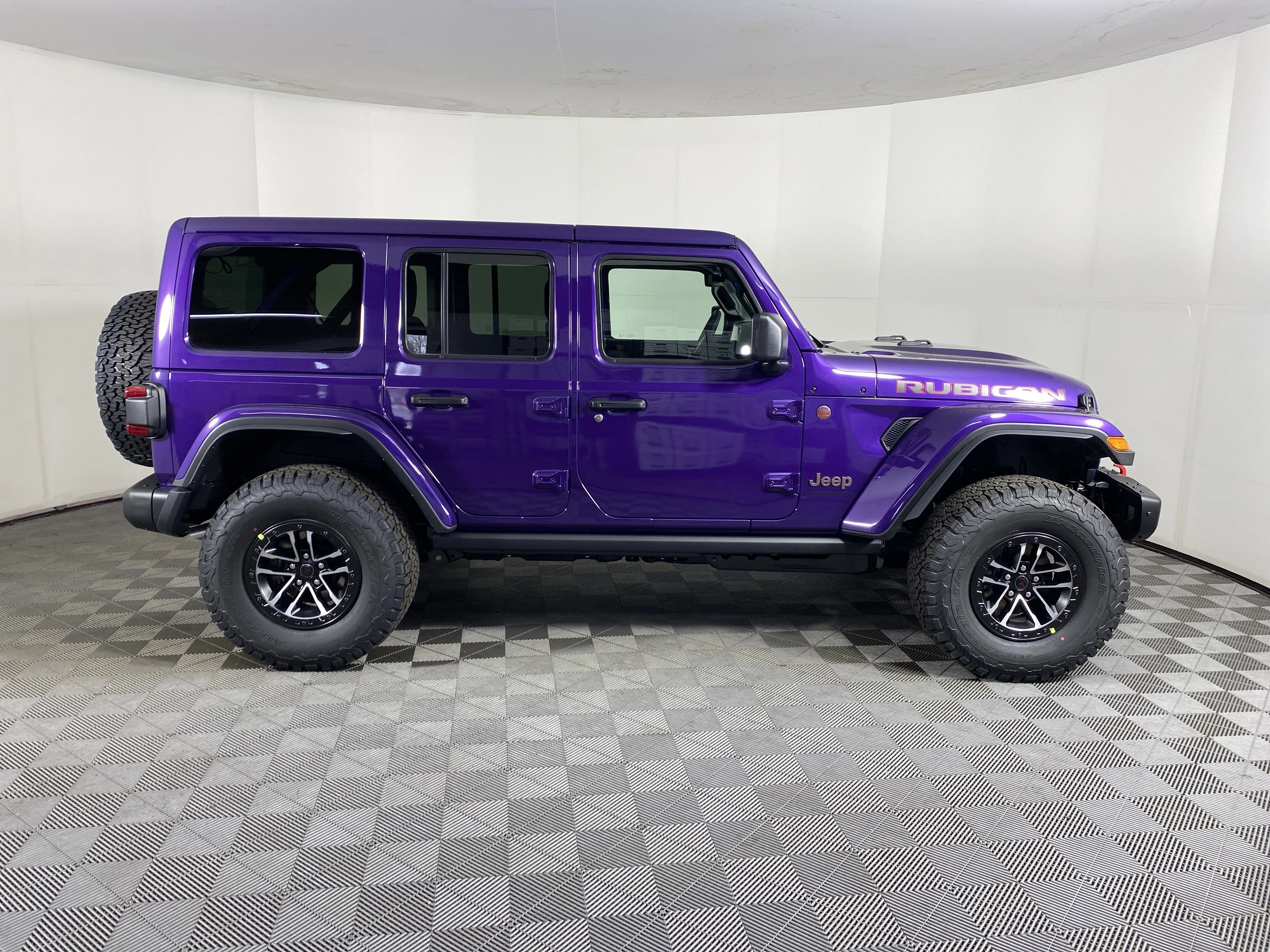 New 2026 Reign Exterior Paint Jeep Rubicon X image 6