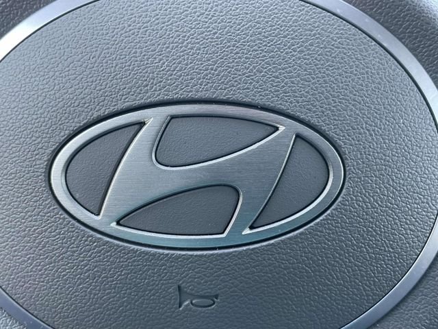 2025 Hyundai Elantra SEL - Photo 20