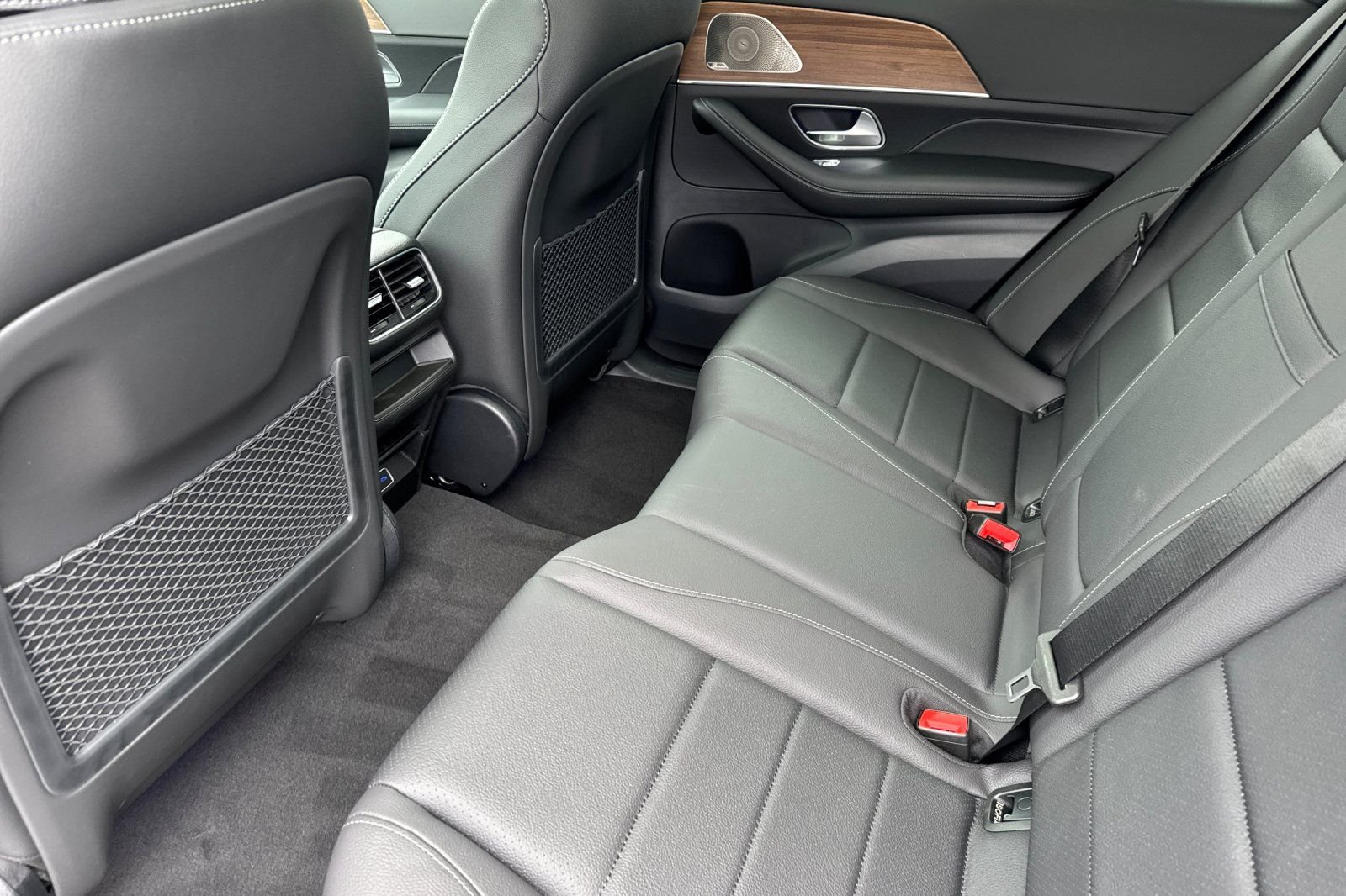 New 2026 Selenite Grey Metallic Mercedes-Benz GLE 350 image 11