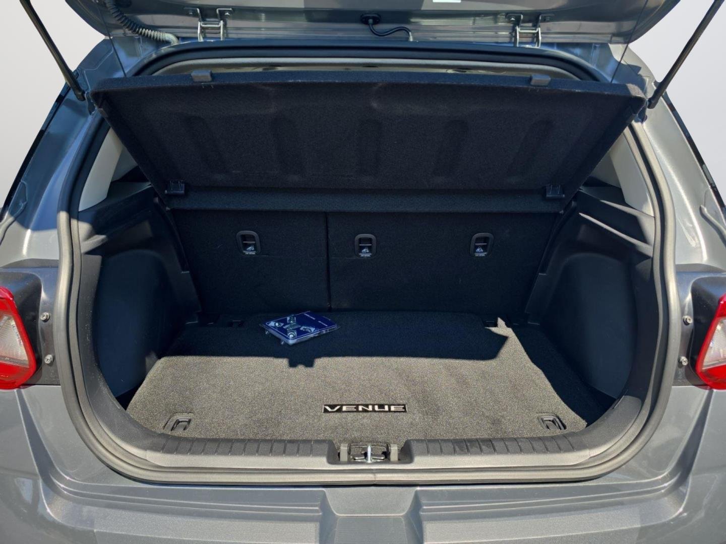 Used 2025 Ecotronic Gray Hyundai SEL image 13