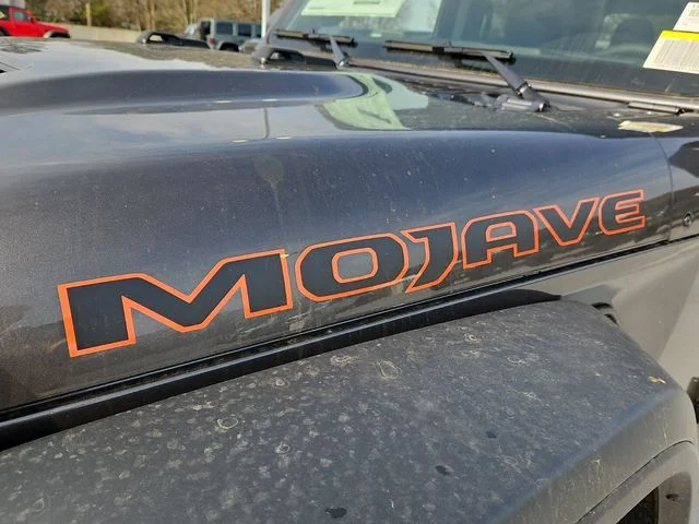 New 2026 Granite Crystal Metallic Clearcoat Jeep Mojave image 27