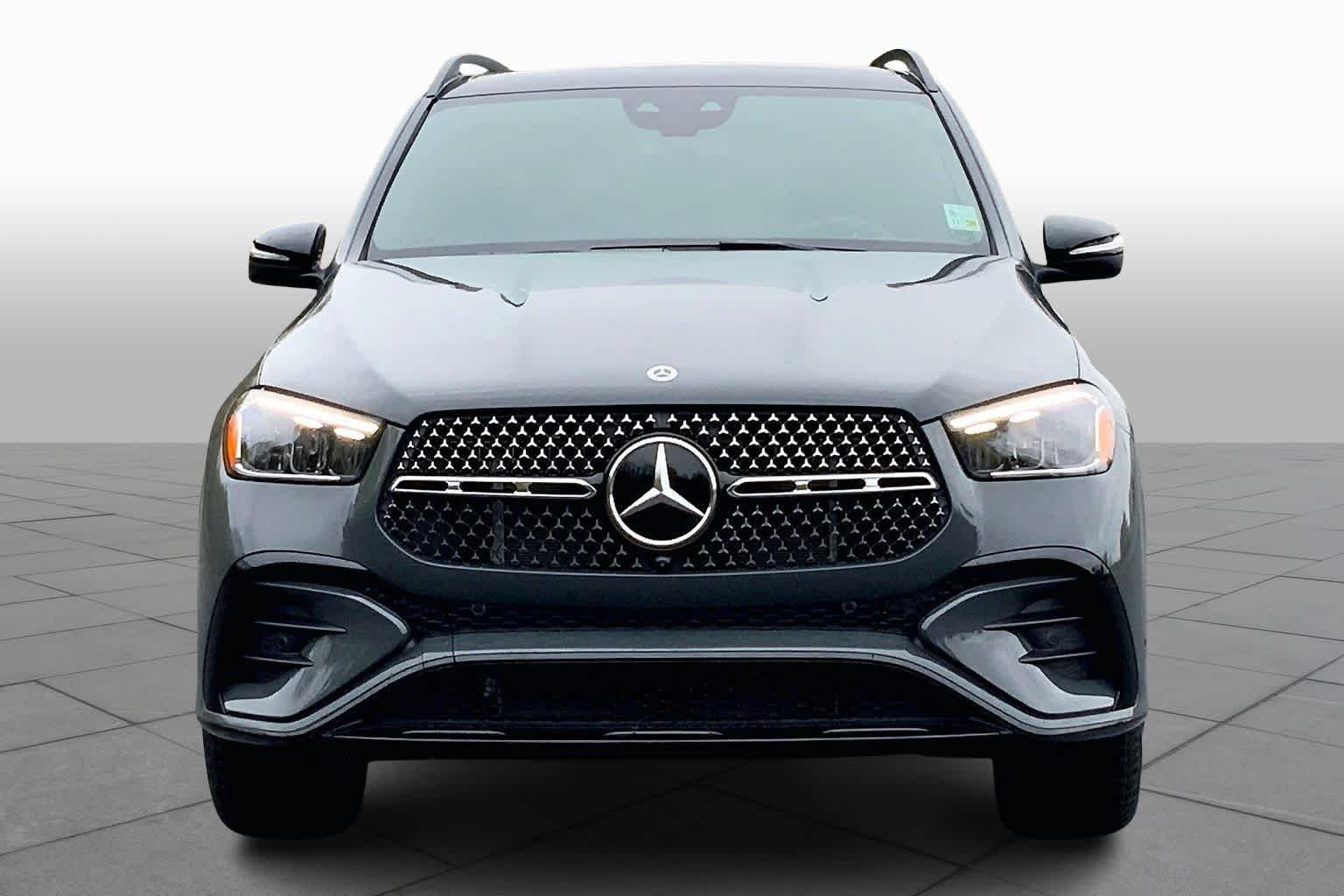 New 2026 MANUFAKTUR Silicon Grey Mercedes-Benz GLE 450 image 3