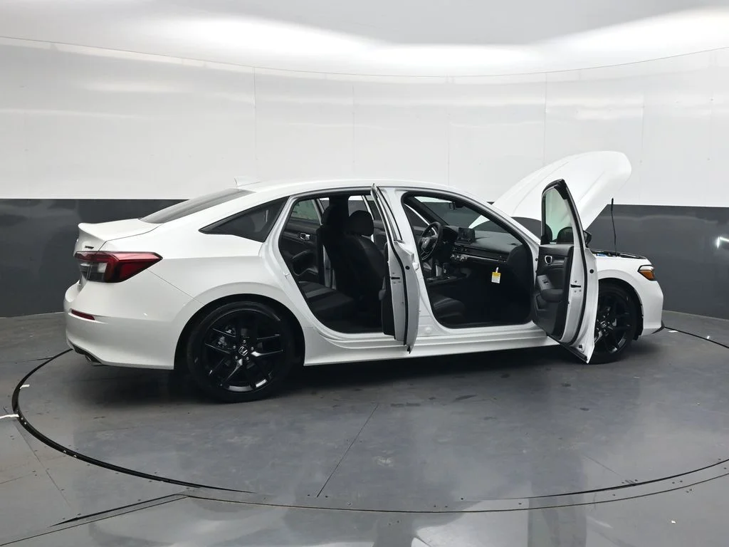 Certified Used 2026 Platinum White Pearl Honda Sport image 33