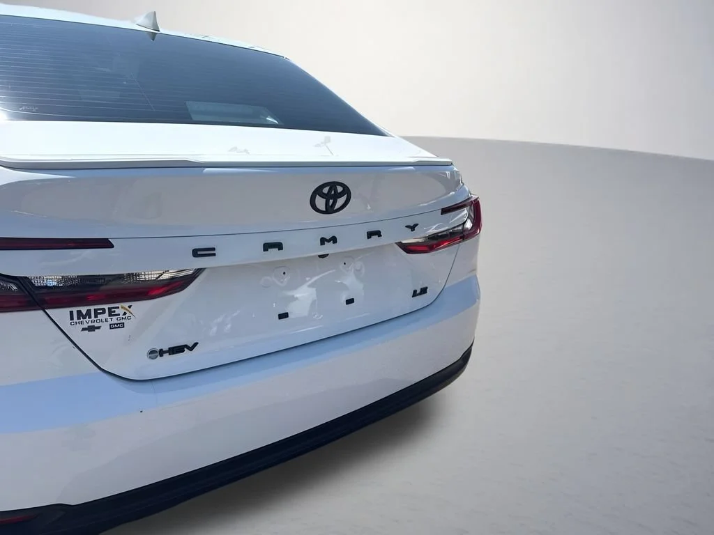 Used 2025 White Toyota LE image 32