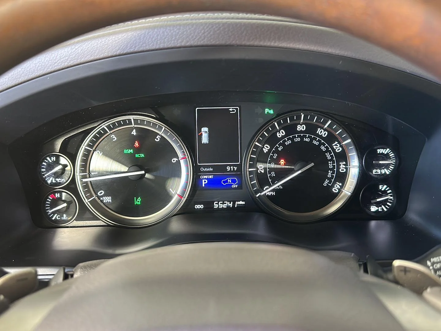 Used 2018 Eminent White Pearl Lexus LX 570 image 15