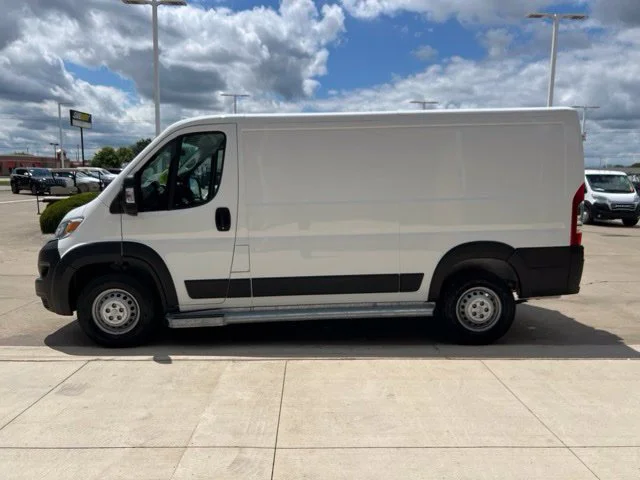 Used 2025 White Ram Base image 6
